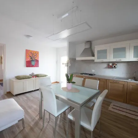 La Loggetta Apartment *
